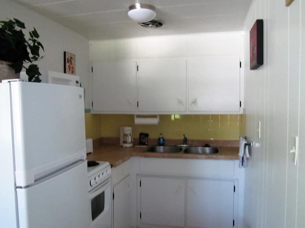 Tropical Winds Beachfront Motel And Cottages Sanibel Exterior photo
