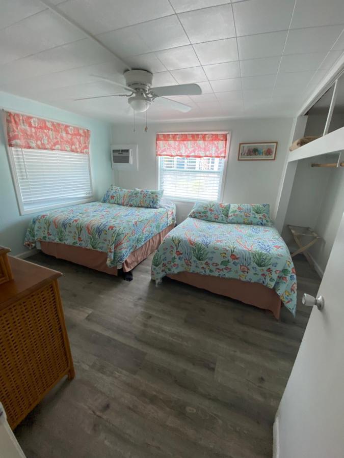Tropical Winds Beachfront Motel And Cottages Sanibel Exterior photo