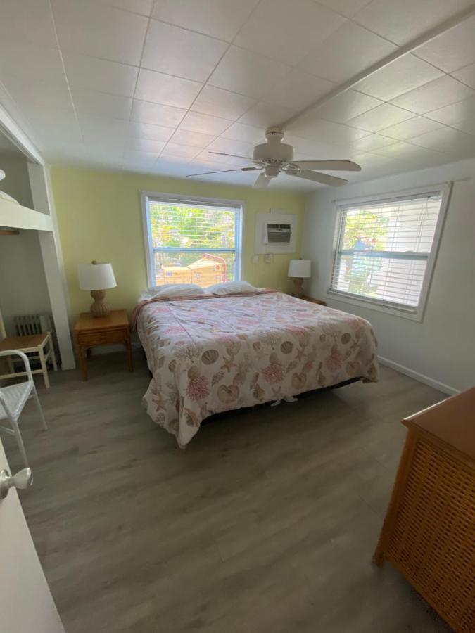 Tropical Winds Beachfront Motel And Cottages Sanibel Exterior photo