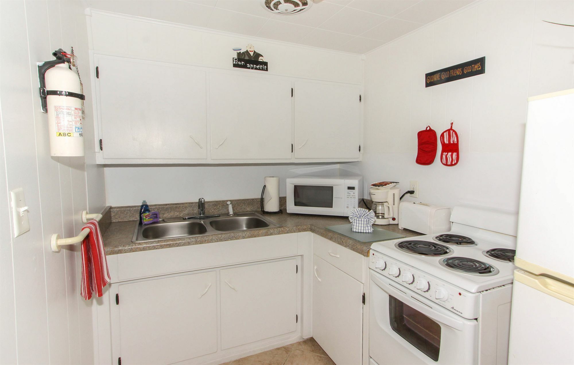 Tropical Winds Beachfront Motel And Cottages Sanibel Exterior photo
